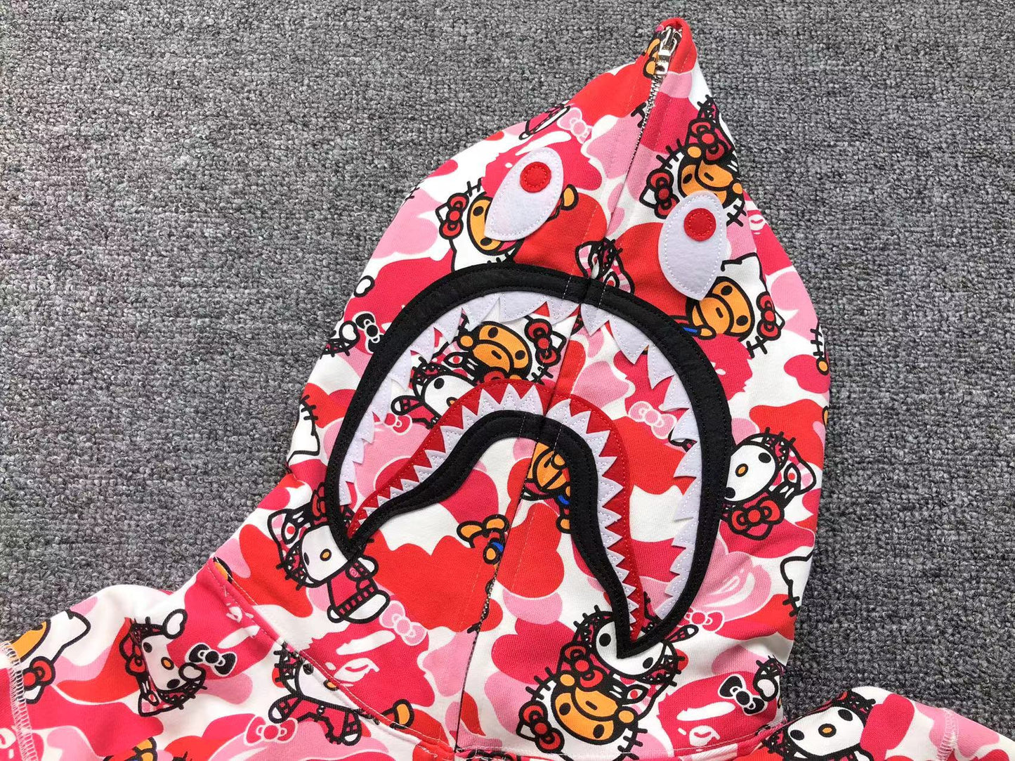 BAPE ABC CAMO HELLO KITTY SHARK FULL ZIP HOODIE PINK