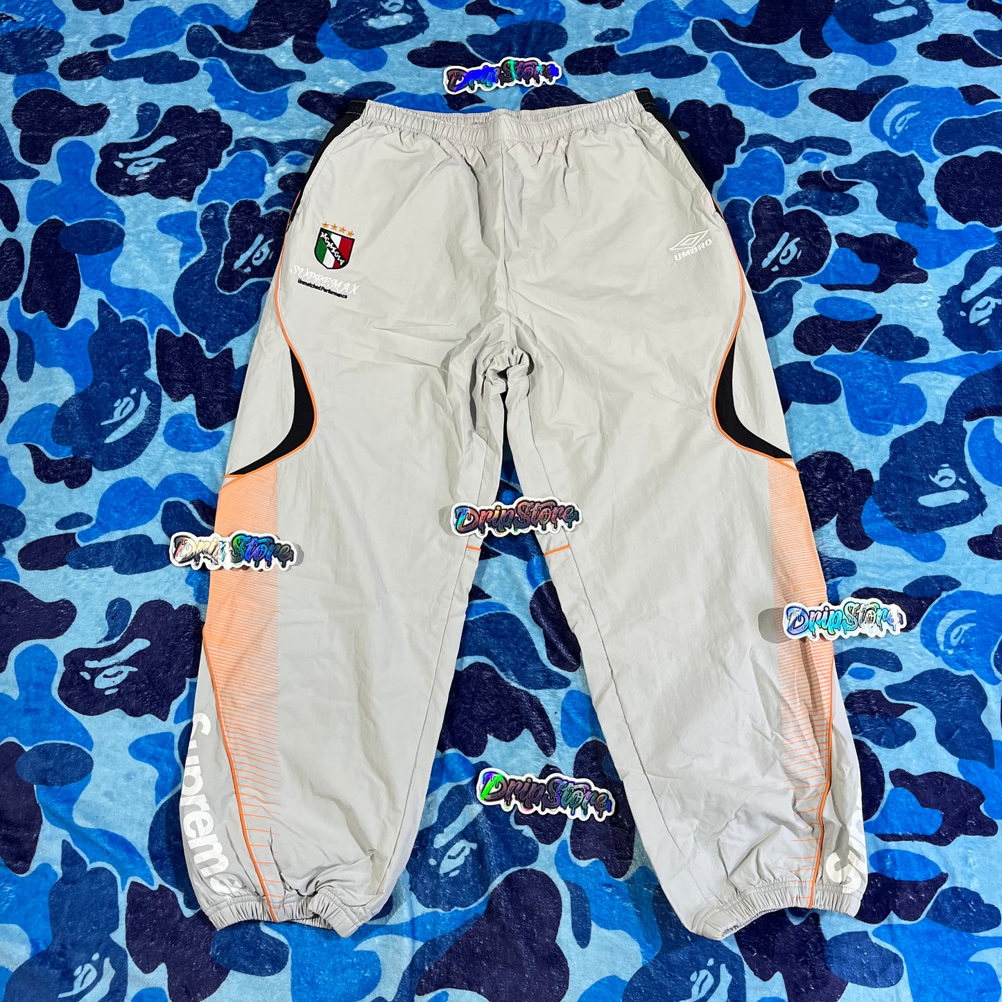 Conjunto Supreme X Umbro Gris M