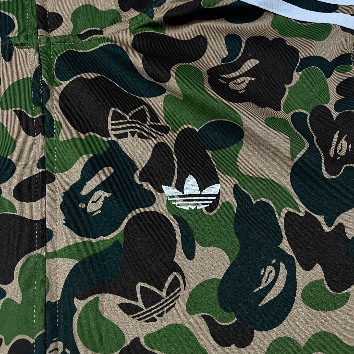 Campera Bape x Adidas Shark Verde Camo XXL