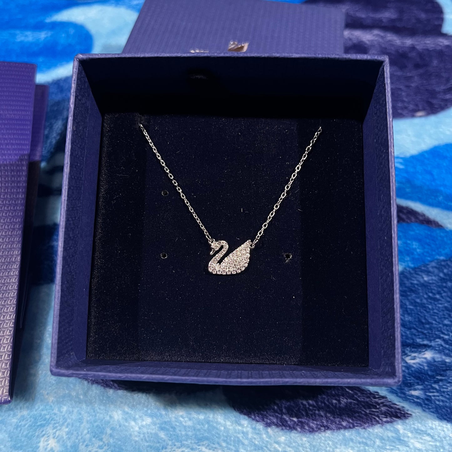 Collar Swarovski Swan Plateado