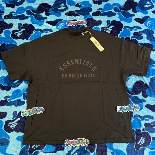 Remera FOG Essentials Arch Logo Negra L