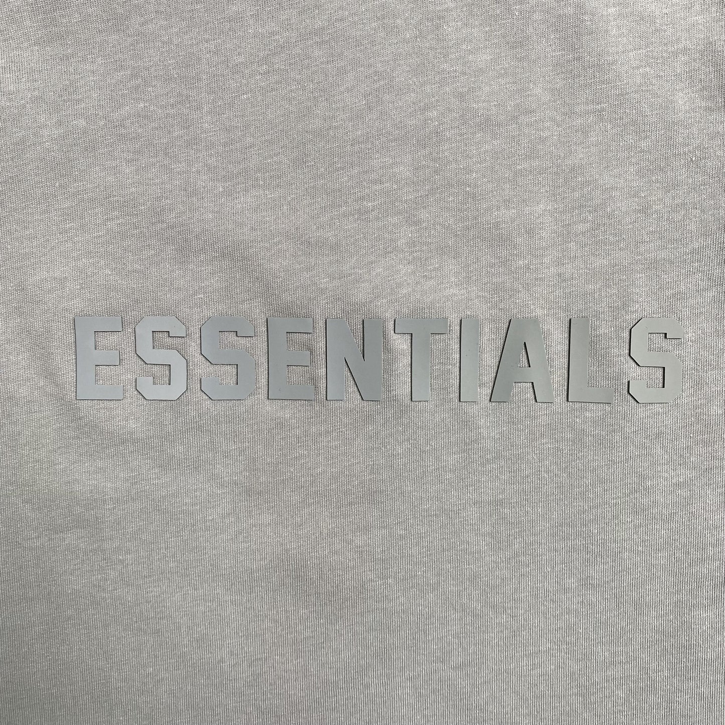 FEAR OF GOD ESSENTIALS SS TEE SEAL