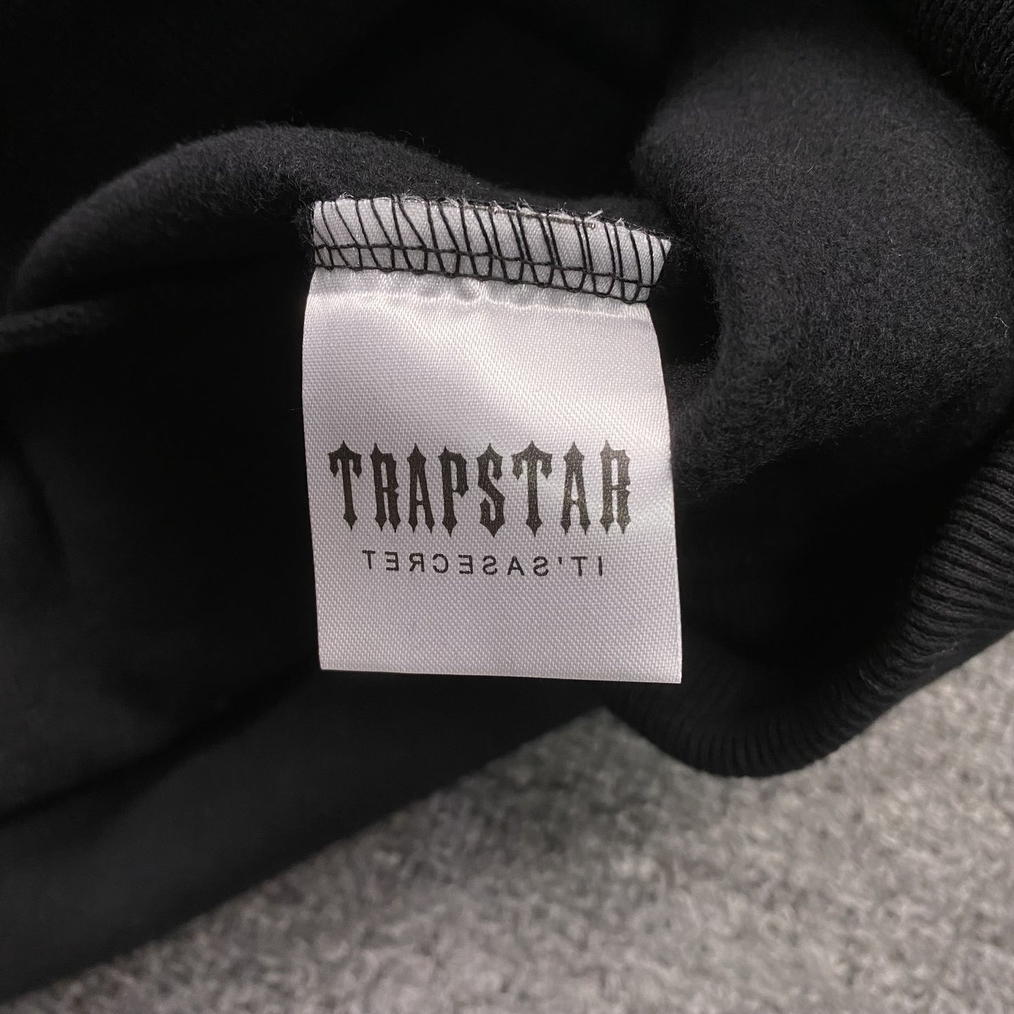 TRAPSTAR CHENILLE DECODED TRACKSUIT BLACK ICE FLAVOURS 2.0 EDITION