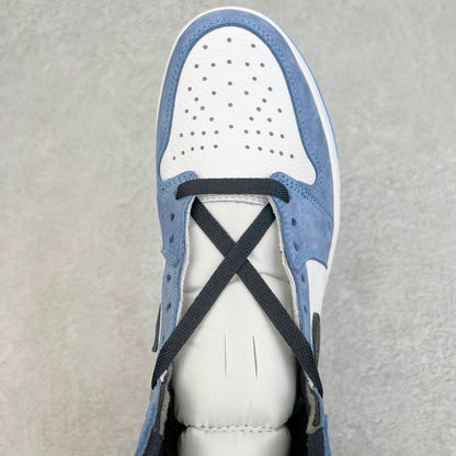 AIR JORDAN 1 HIGH "UNIVERSITY BLUE"