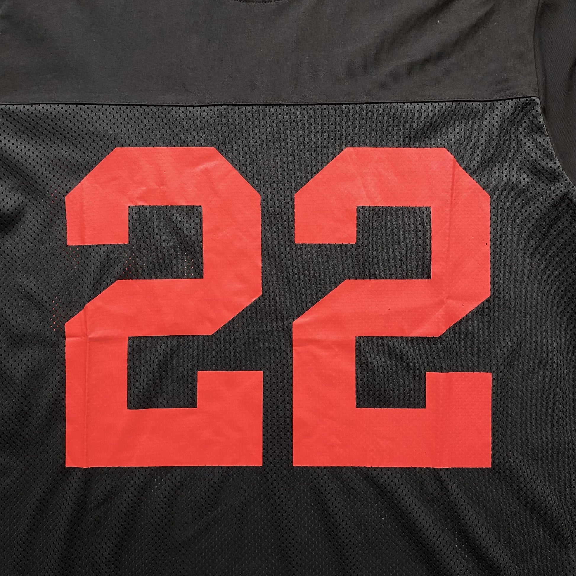 amiri-22-football-jersey-tee-black-4_a2a3ec42-Drip Store Argentina