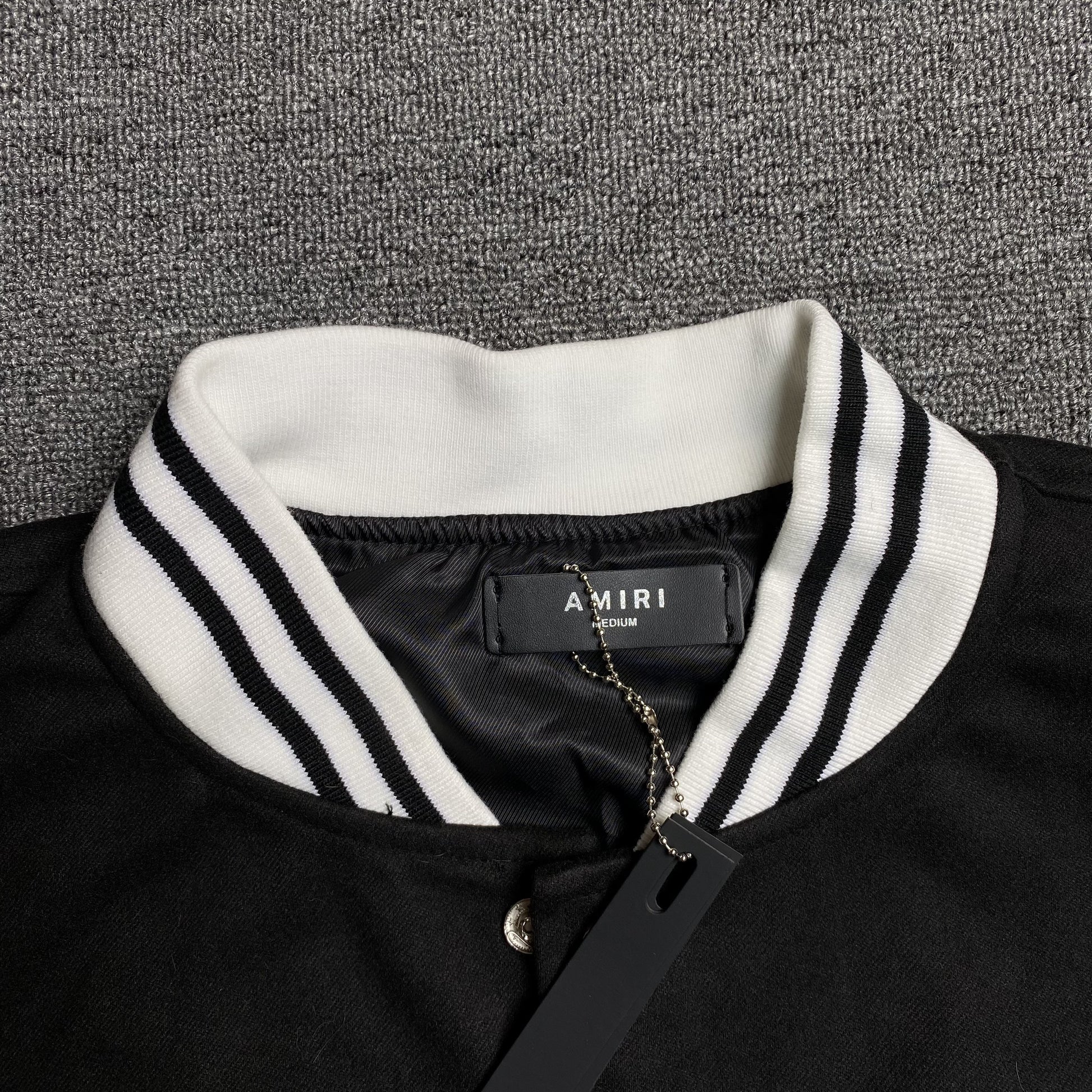 amiri-stars-bomber-jacket-black-7-Drip Store Argentina