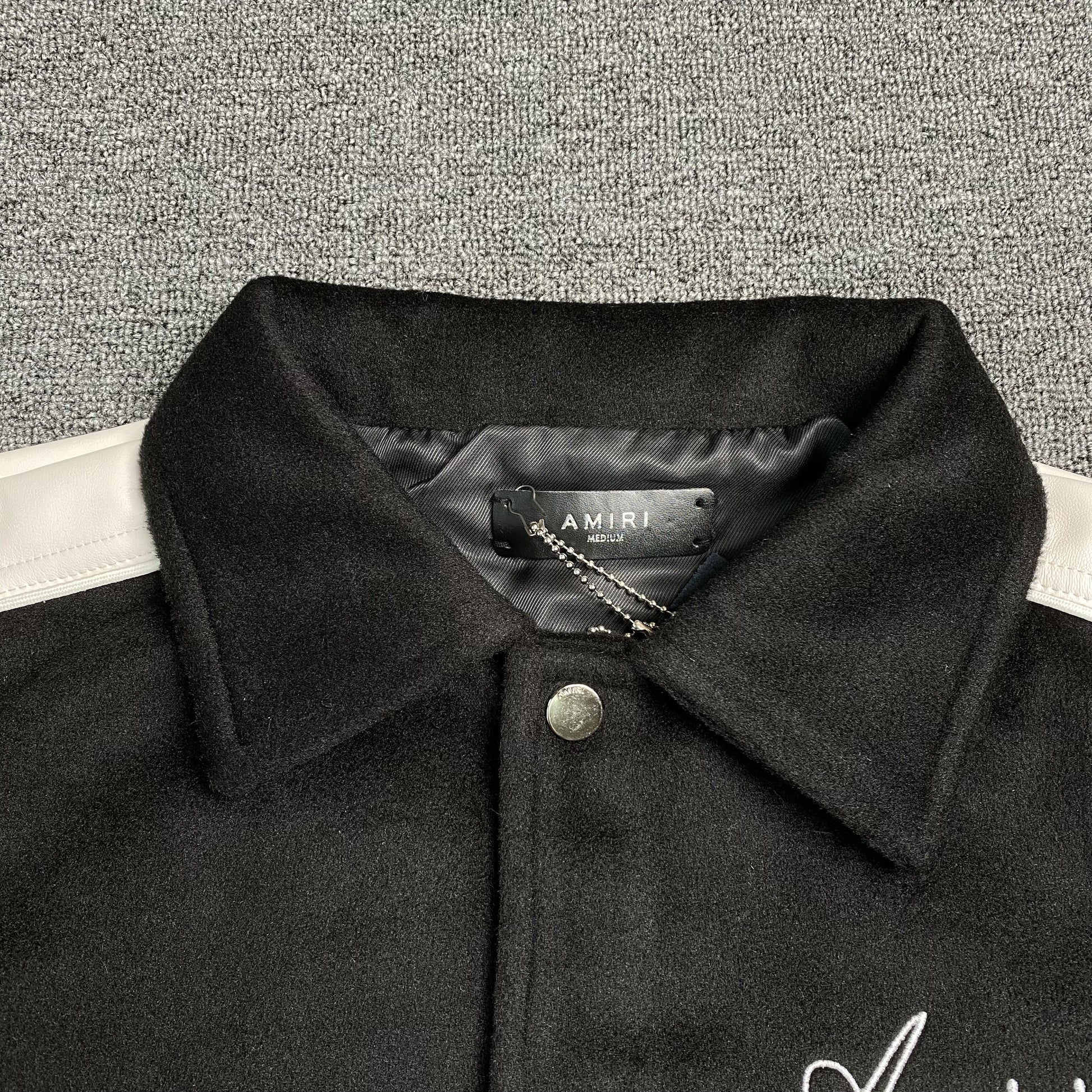 amiri-varsity-bomber-jacket-black-5-Drip Store Argentina