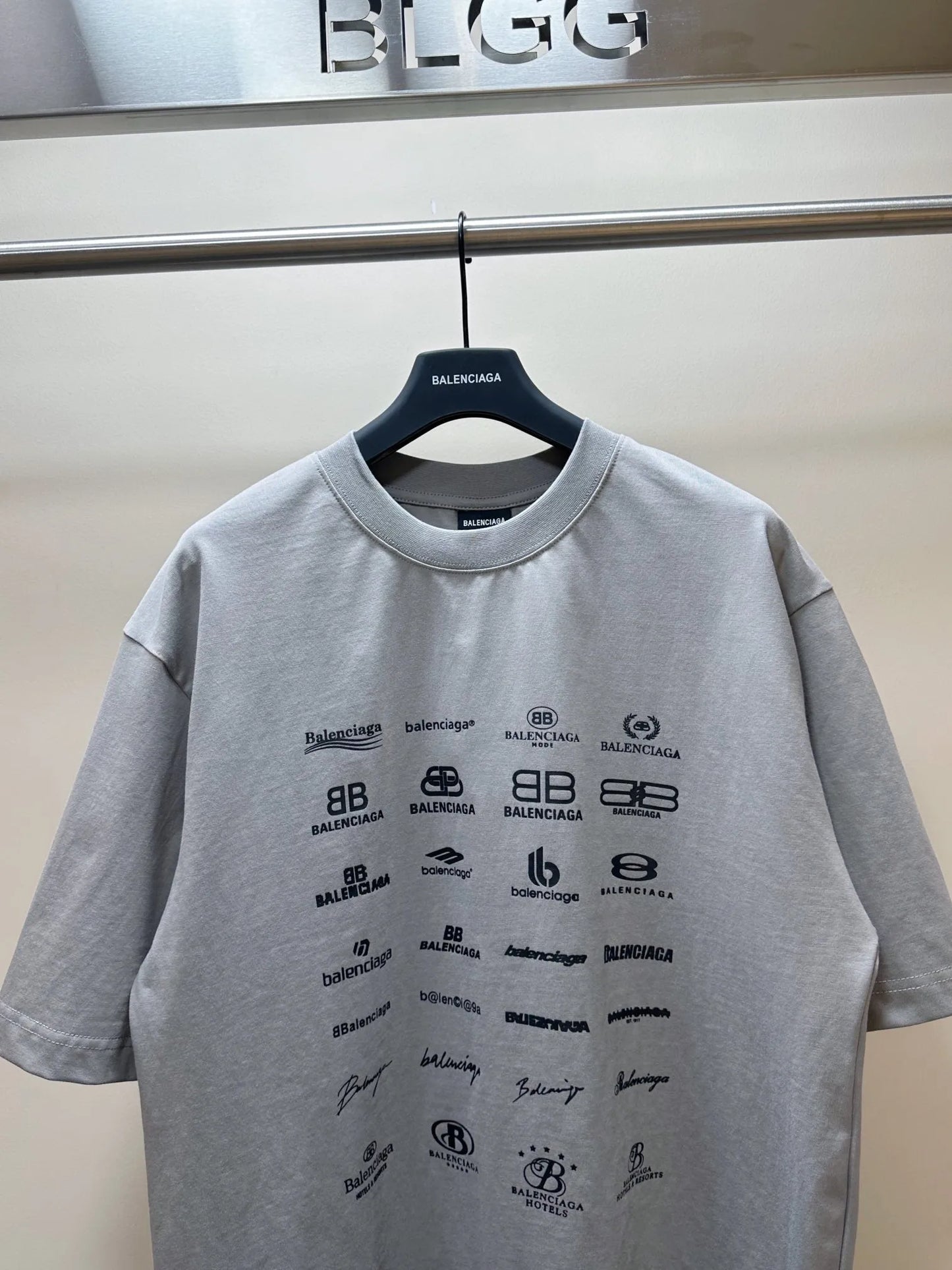 balenciaga-archives-logos-t-shirt-grey-9-Drip Store Argentina