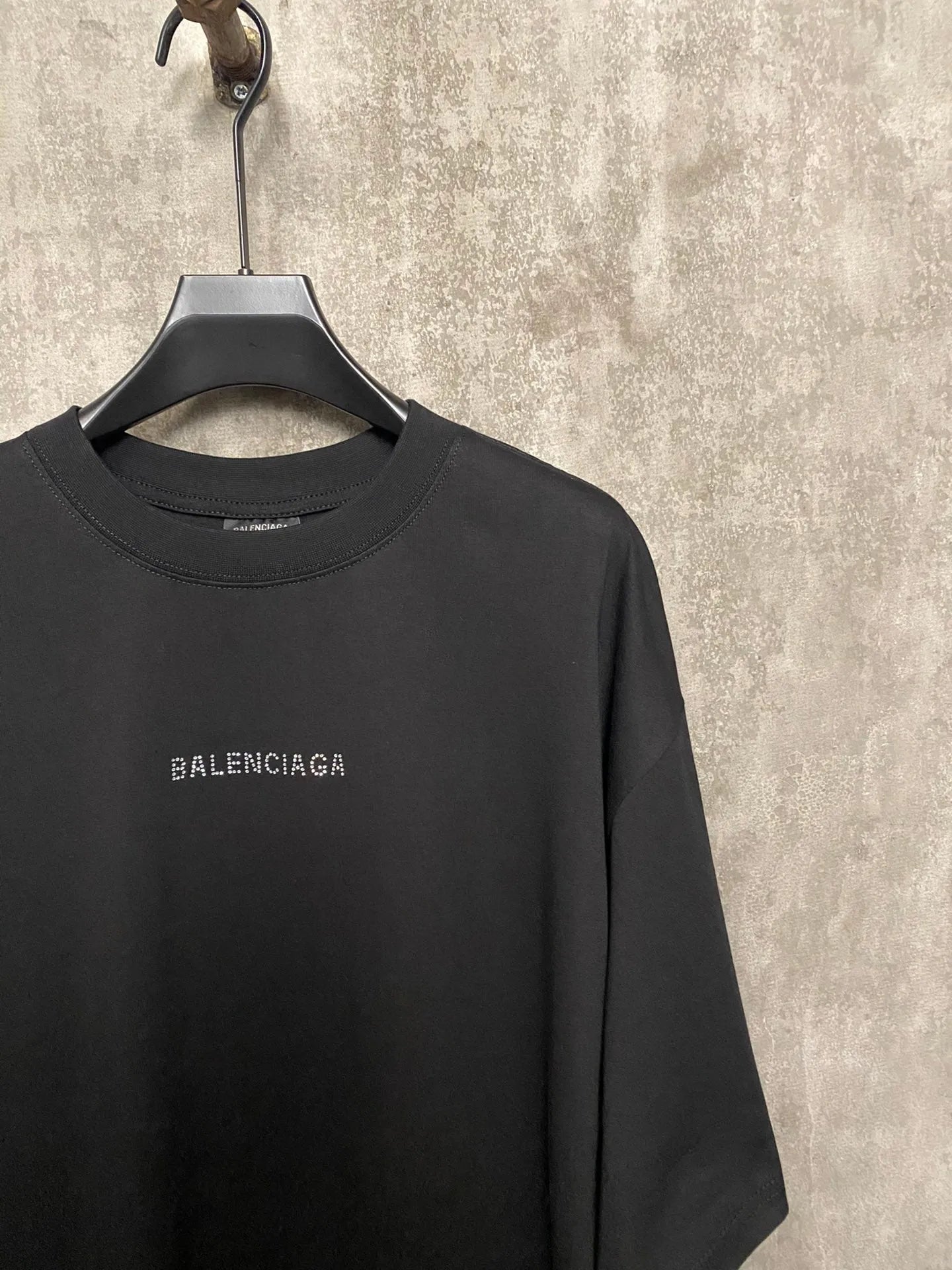 balenciaga-back-strass-t-shirt-black-6-Drip Store Argentina