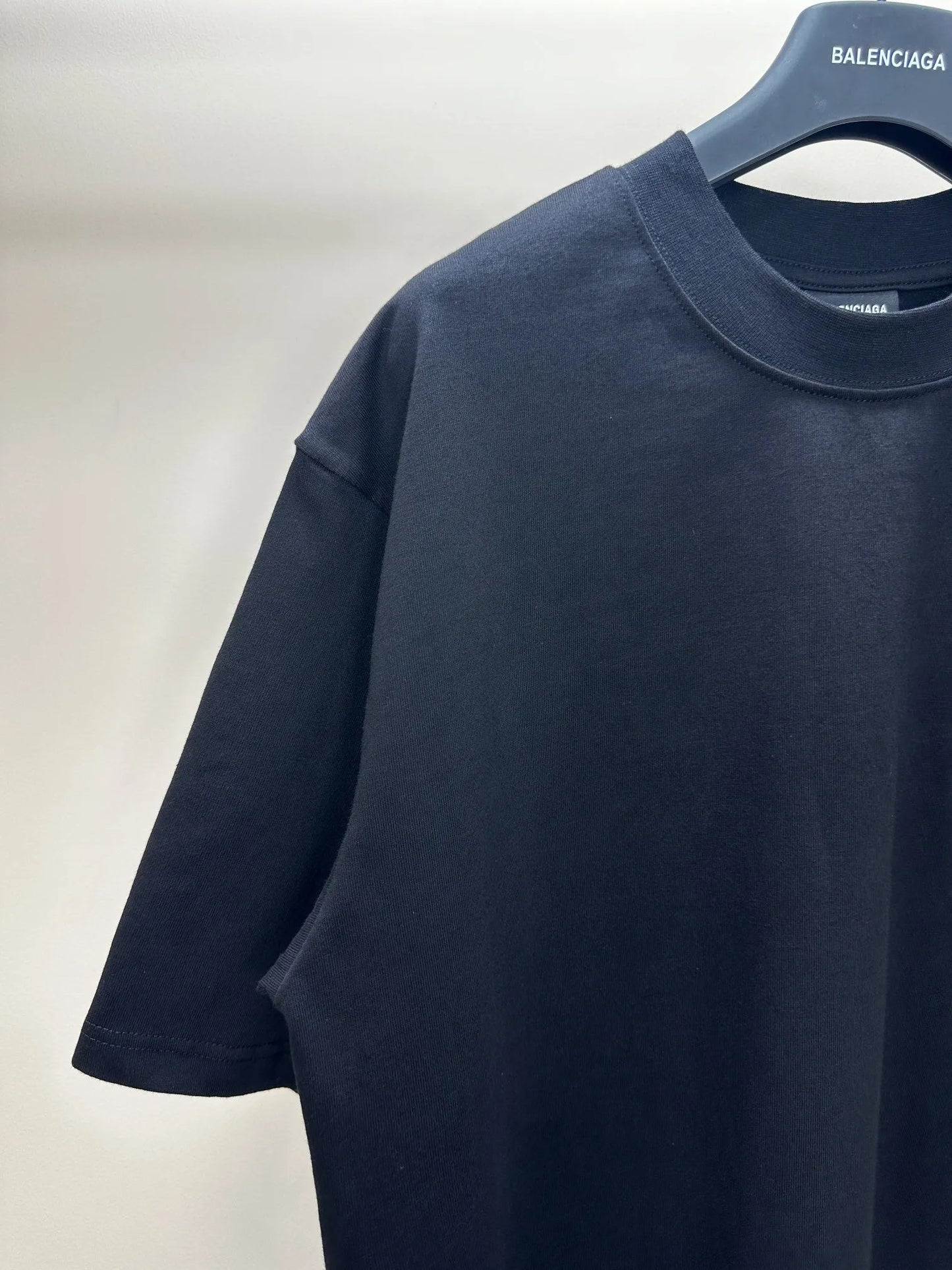 balenciaga-bb-paris-strass-t-shirt-black-7-Drip Store Argentina