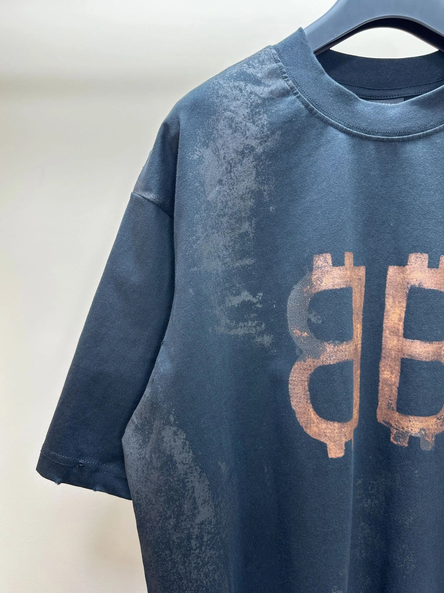 balenciaga-crypto-t-shirt-black-5-Drip Store Argentina