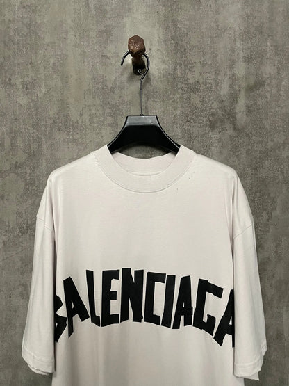 balenciaga-new-tape-type-t-shirt-white-4-Drip Store Argentina