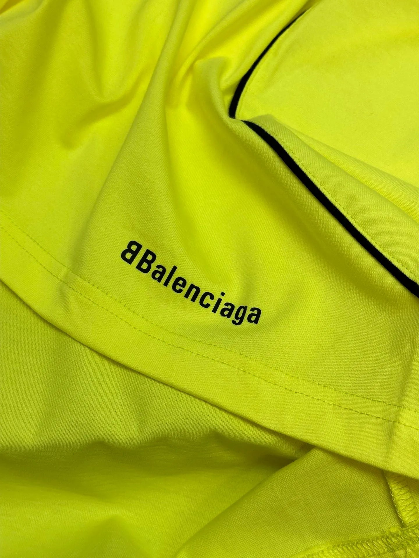 balenciaga-paris-soccer-t-shirt-yellow-7-Drip Store Argentina