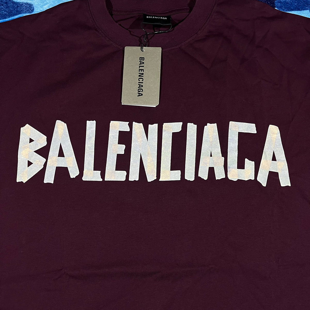 Remera Balenciaga Tape Bordó M
