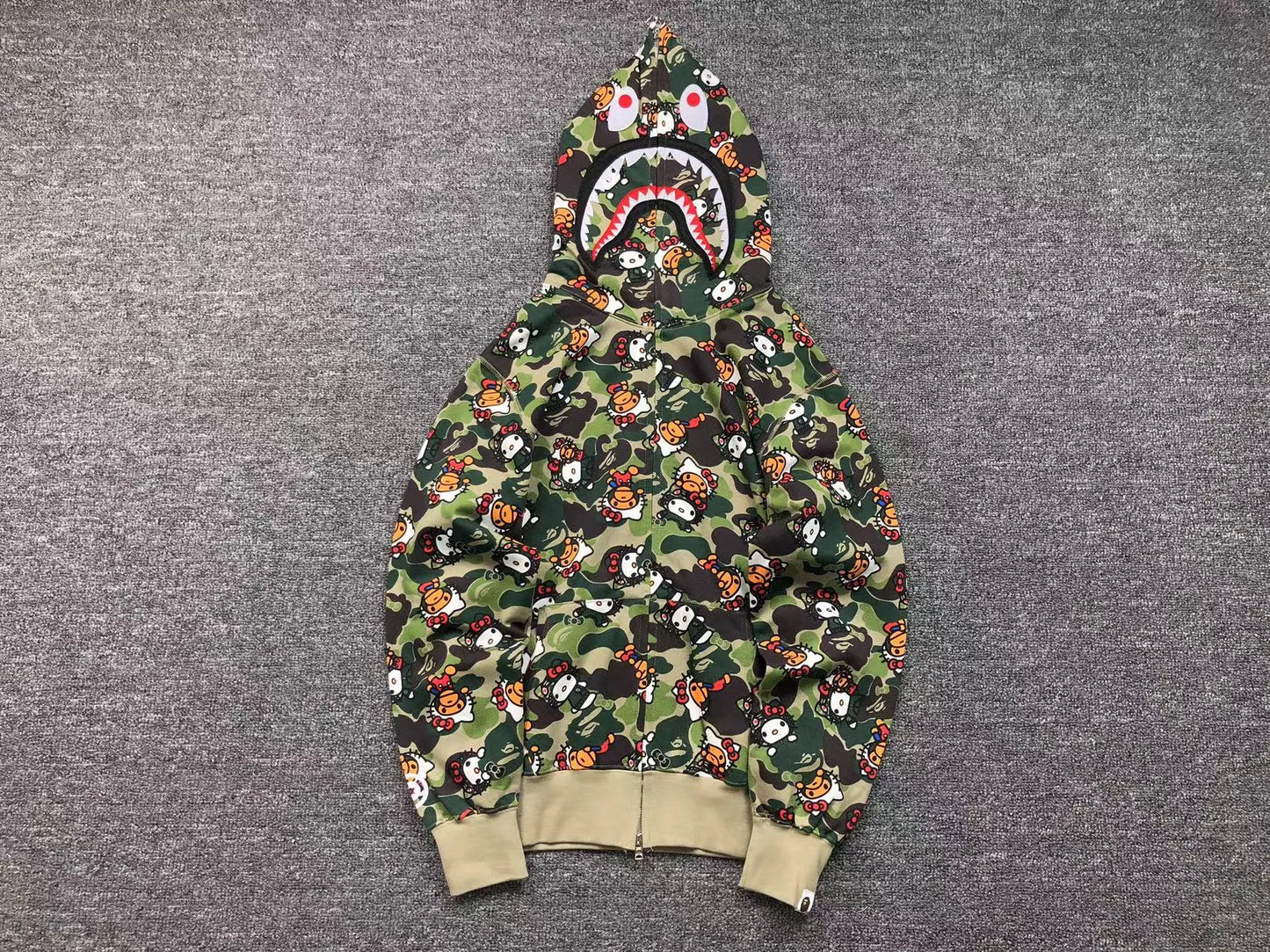 BAPE ABC CAMO HELLO KITTY SHARK FULL ZIP HOODIE GREEN-Drip Store Argentina