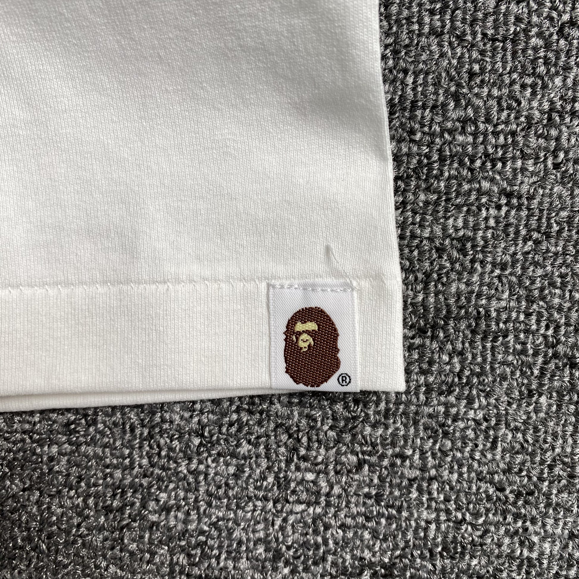 bape-camo-big-ape-head-tee-white-6_08c86095-Drip Store Argentina