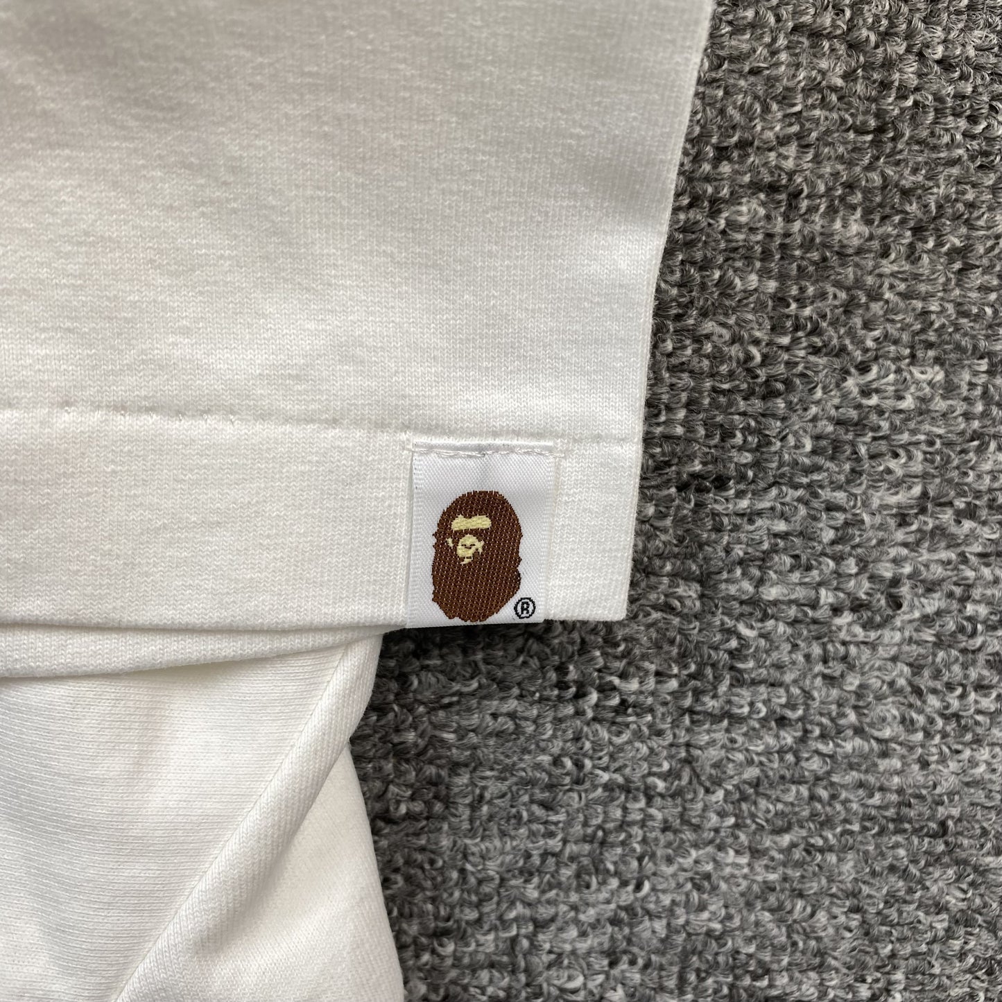 bape-camo-big-ape-head-tee-white-6_4a60947a-Drip Store Argentina