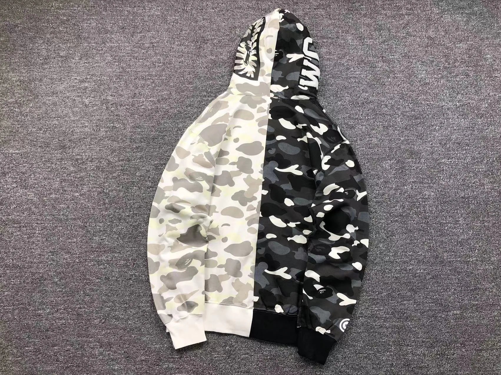 BAPE CITY CAMO HALF SHARK FULL ZIP HOODIE BLACK WHITE-Drip Store Argentina