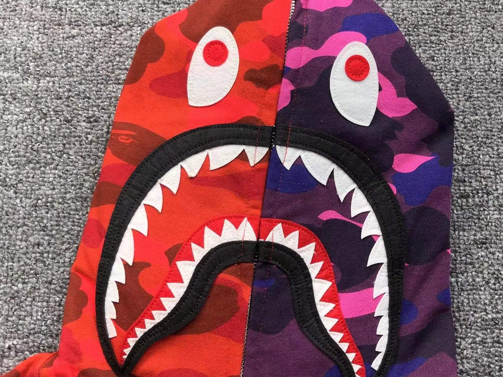bape-color-camo-separate-shark-full-zip-hoodie-red-purple-9-Drip Store Argentina