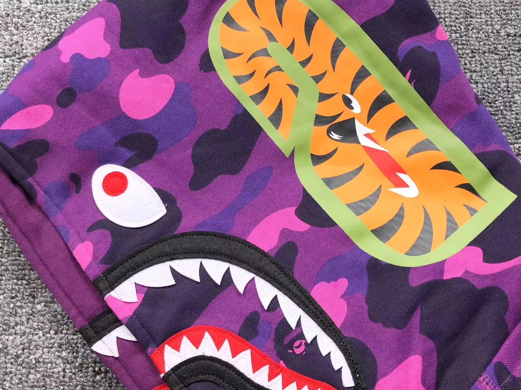 bape-color-camo-shark-wide-full-zip-double-hoodie-purple-16-Drip Store Argentina