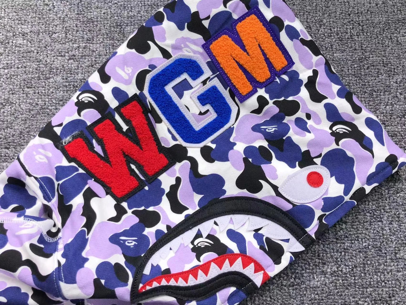 BAPE SHARK SHIZUOKA LIMITED FULL ZIP HOODIE-Drip Store Argentina