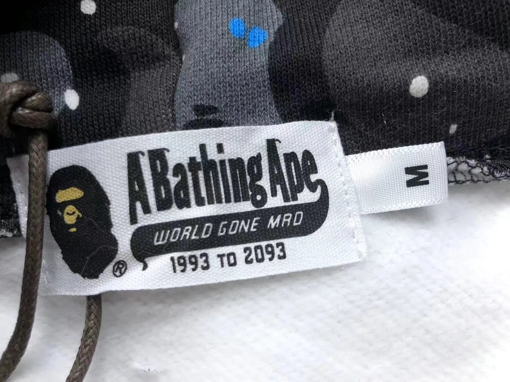 bape-space-camo-shark-full-zip-hoodie-black-15-Drip Store Argentina