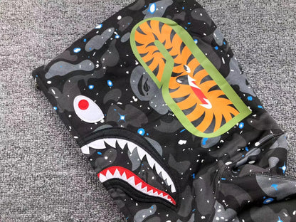 bape-space-camo-shark-full-zip-hoodie-black-4-Drip Store Argentina