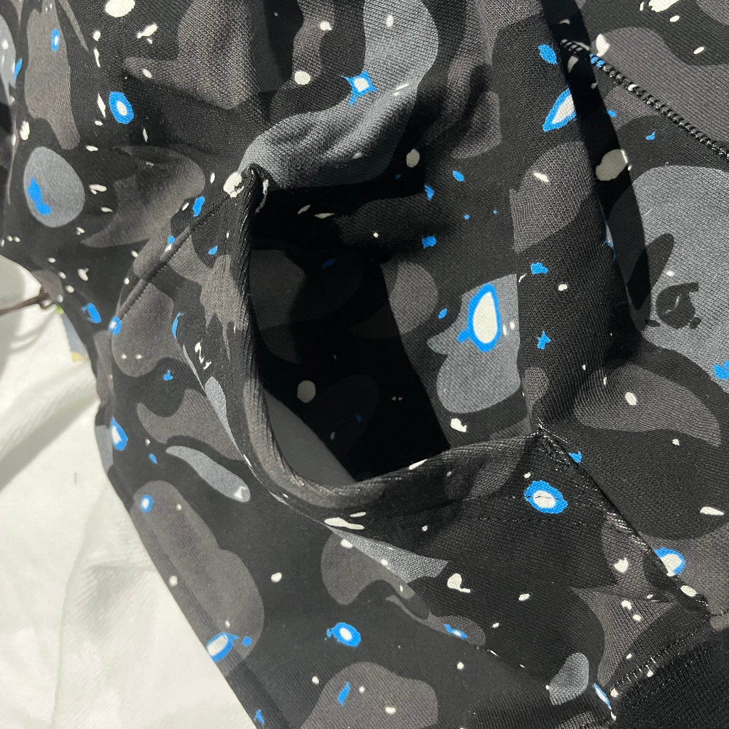 Campera Bape Space Camo (Brilla oscuridad) M-L-XL