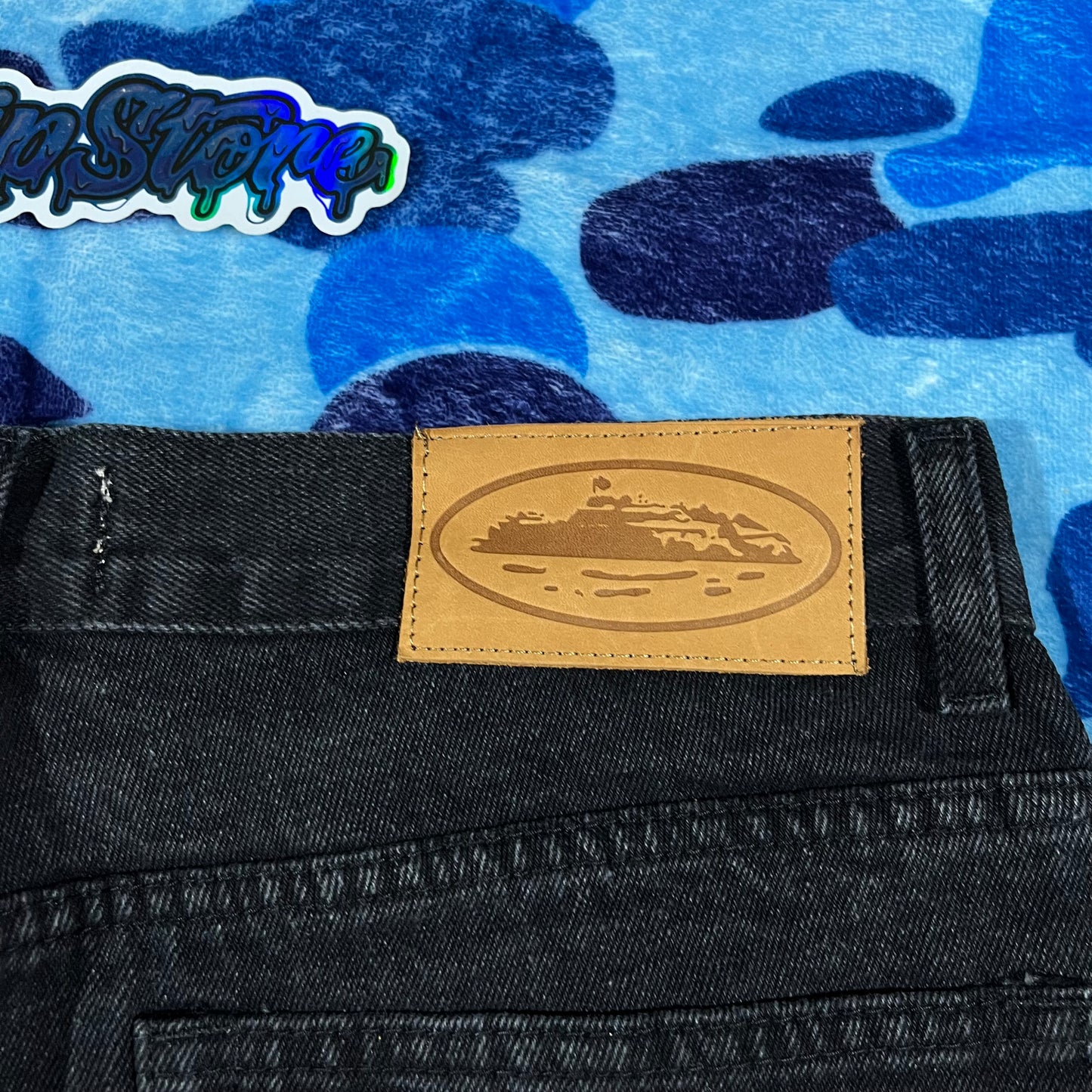 Corteiz Alcatraz Denim Shorts Black