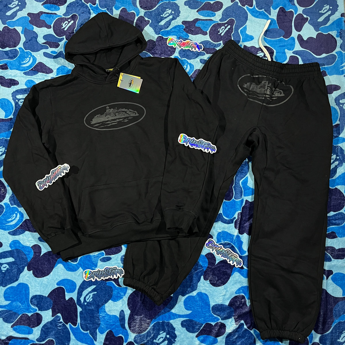 Buzo Corteiz Alcatraz Triple Negro L-XL