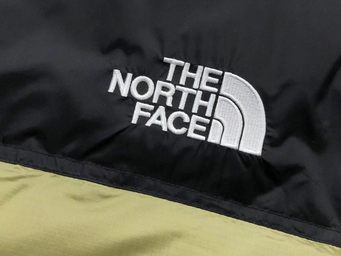 THE NORTH FACE 1996 RETRO NUPTSE VEST THYME