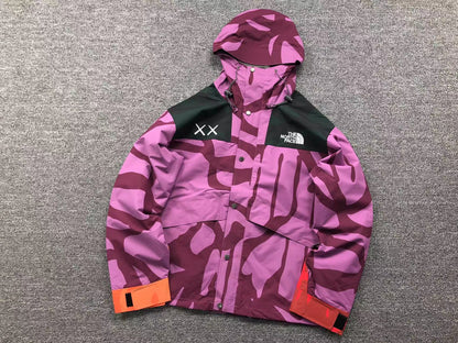 KAWS X THE NORTH FACE RETRO 1986 MOUNTAIN JACKET PAMPLONA PURPLE 86