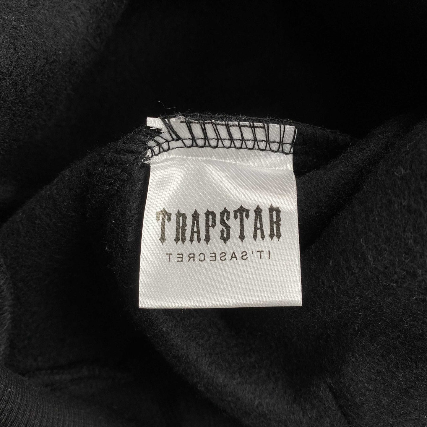 TRAPSTAR CHENILLE DECODED TRACKSUIT BLACK RED