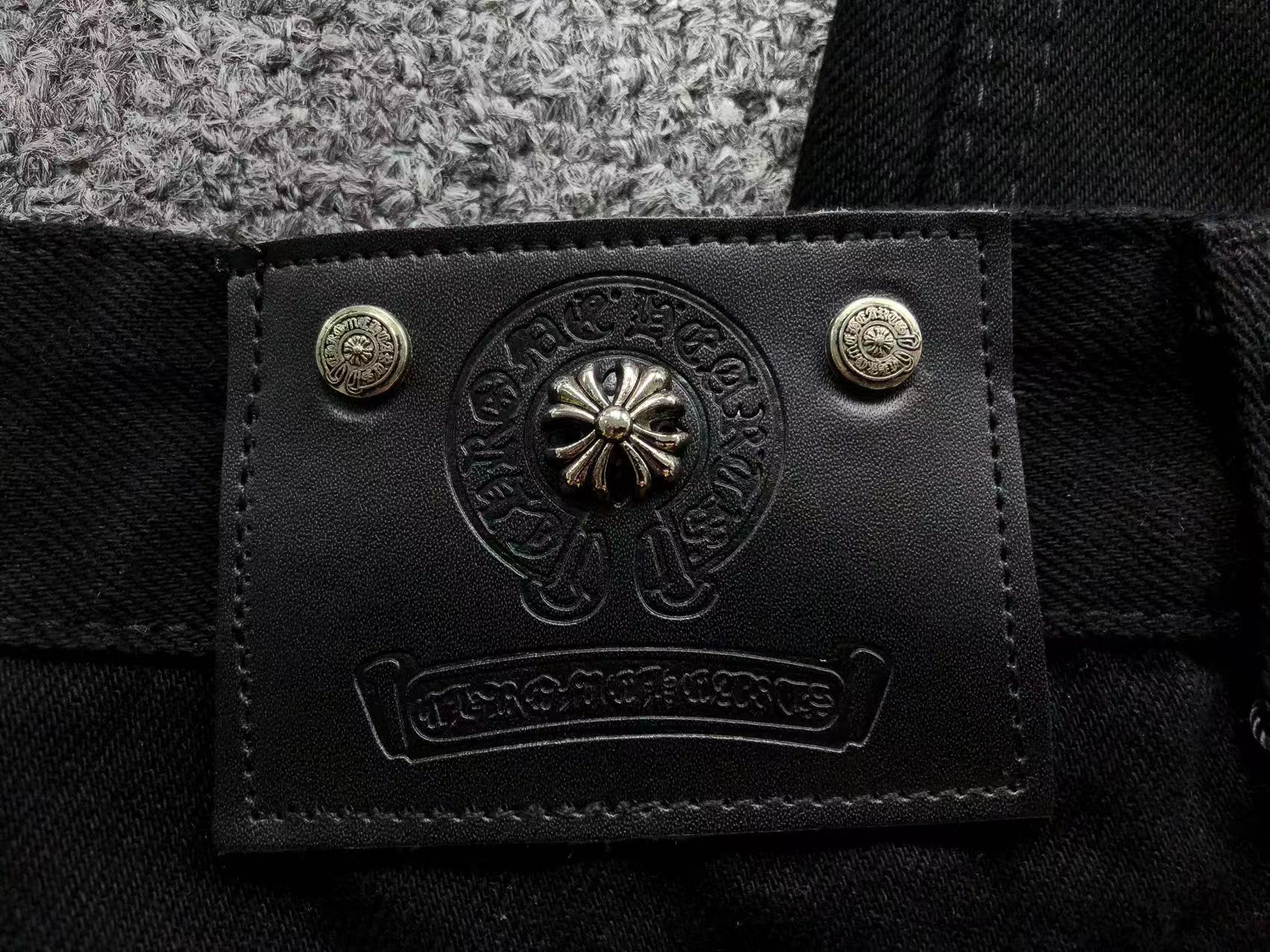 chrome-hearts-cross-patch-jeans-black-8_b2b967bc-Drip Store Argentina