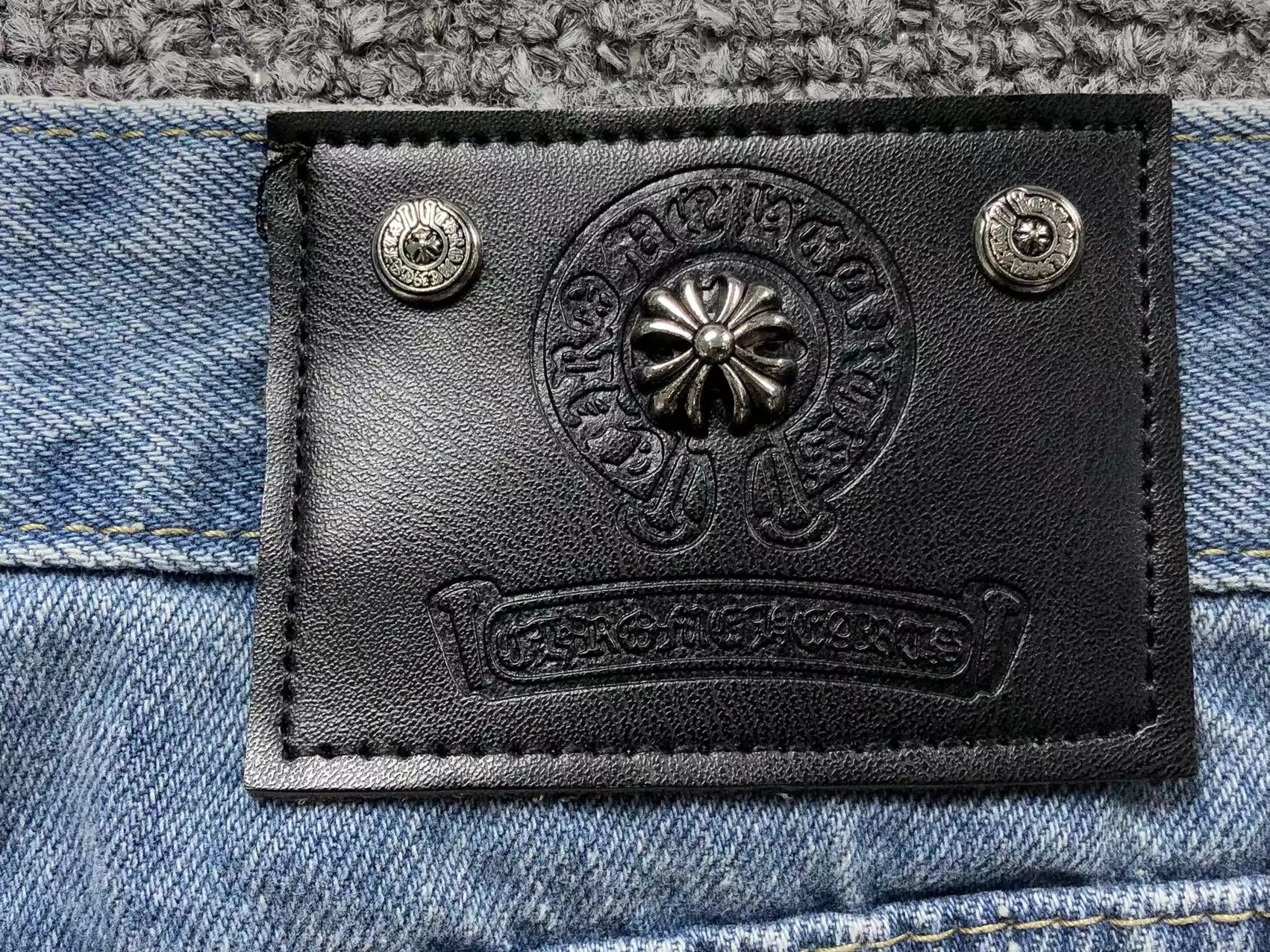 chrome-hearts-cross-patch-jeans-blue-washed-13-Drip Store Argentina