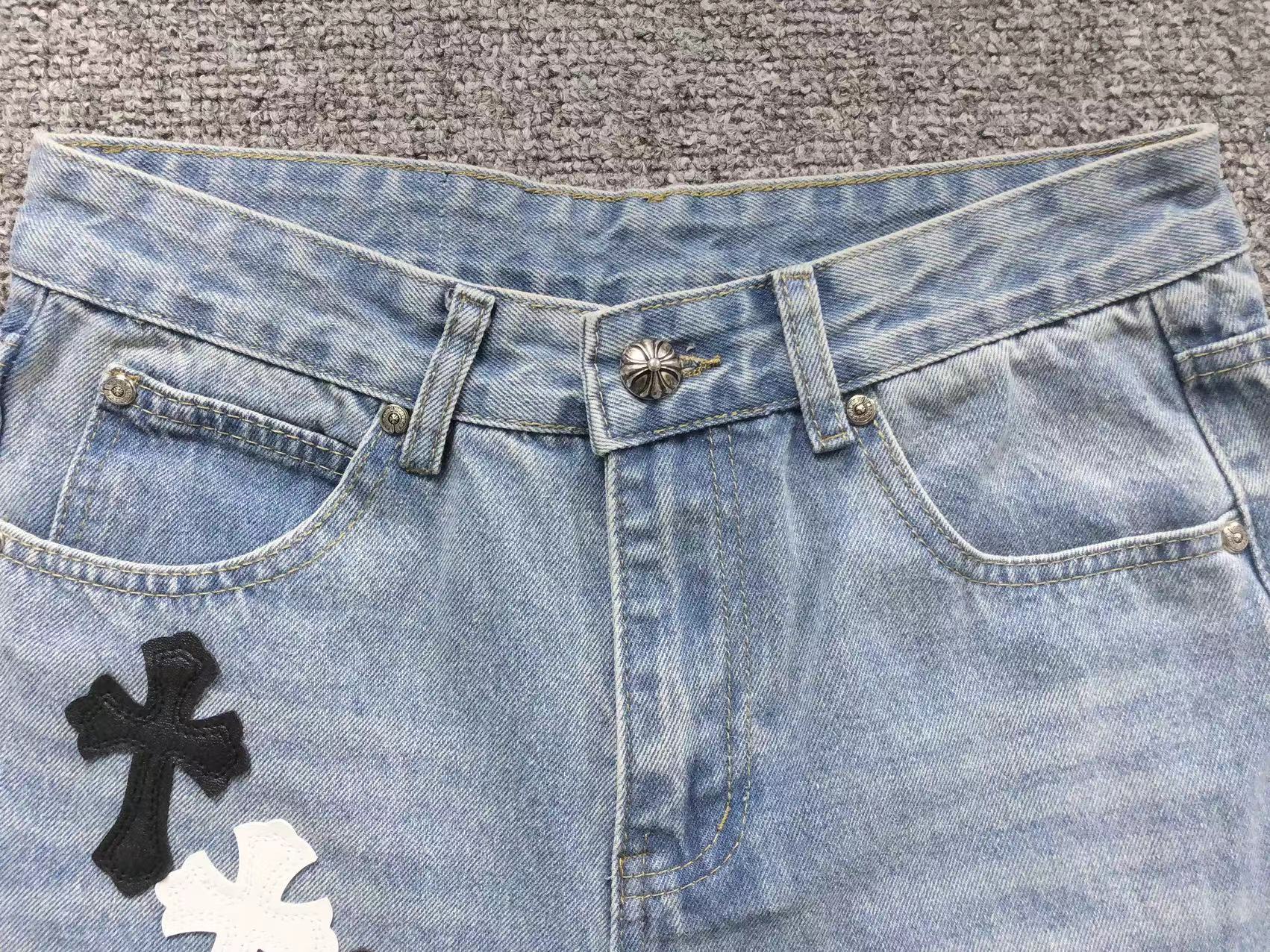 chrome-hearts-cross-patch-jeans-blue-washed-4_f18783b5-Drip Store Argentina