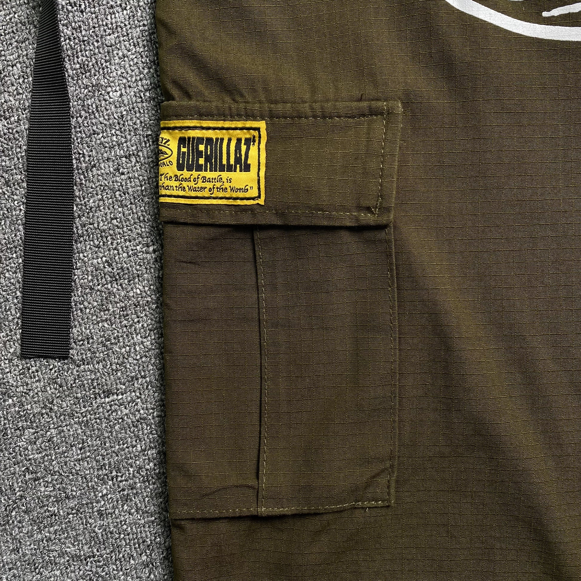 corteiz-alcatraz-cargo-shorts-brown-7-Drip Store Argentina