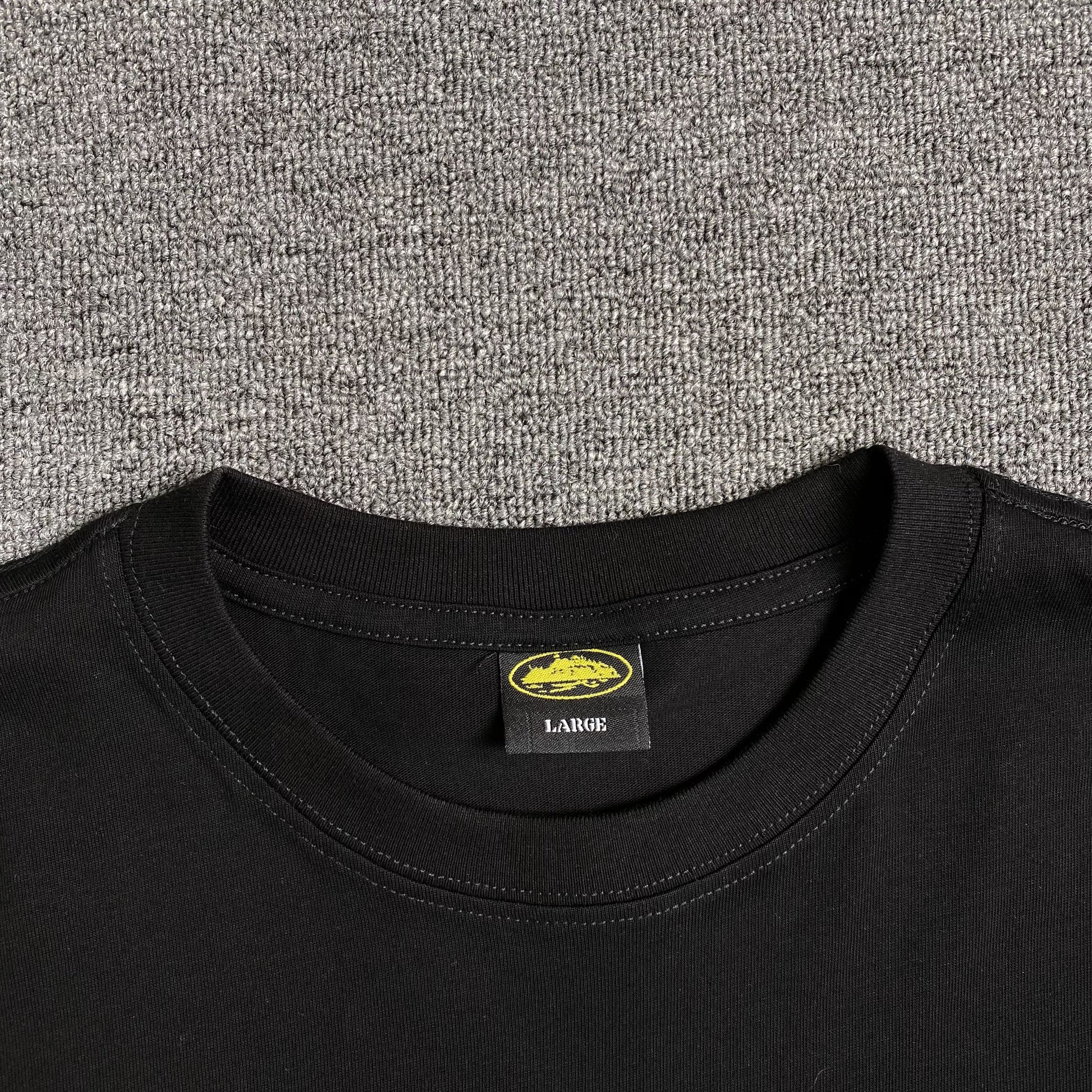corteiz-alcatraz-rules-the-world-tee-black-3-Drip Store Argentina