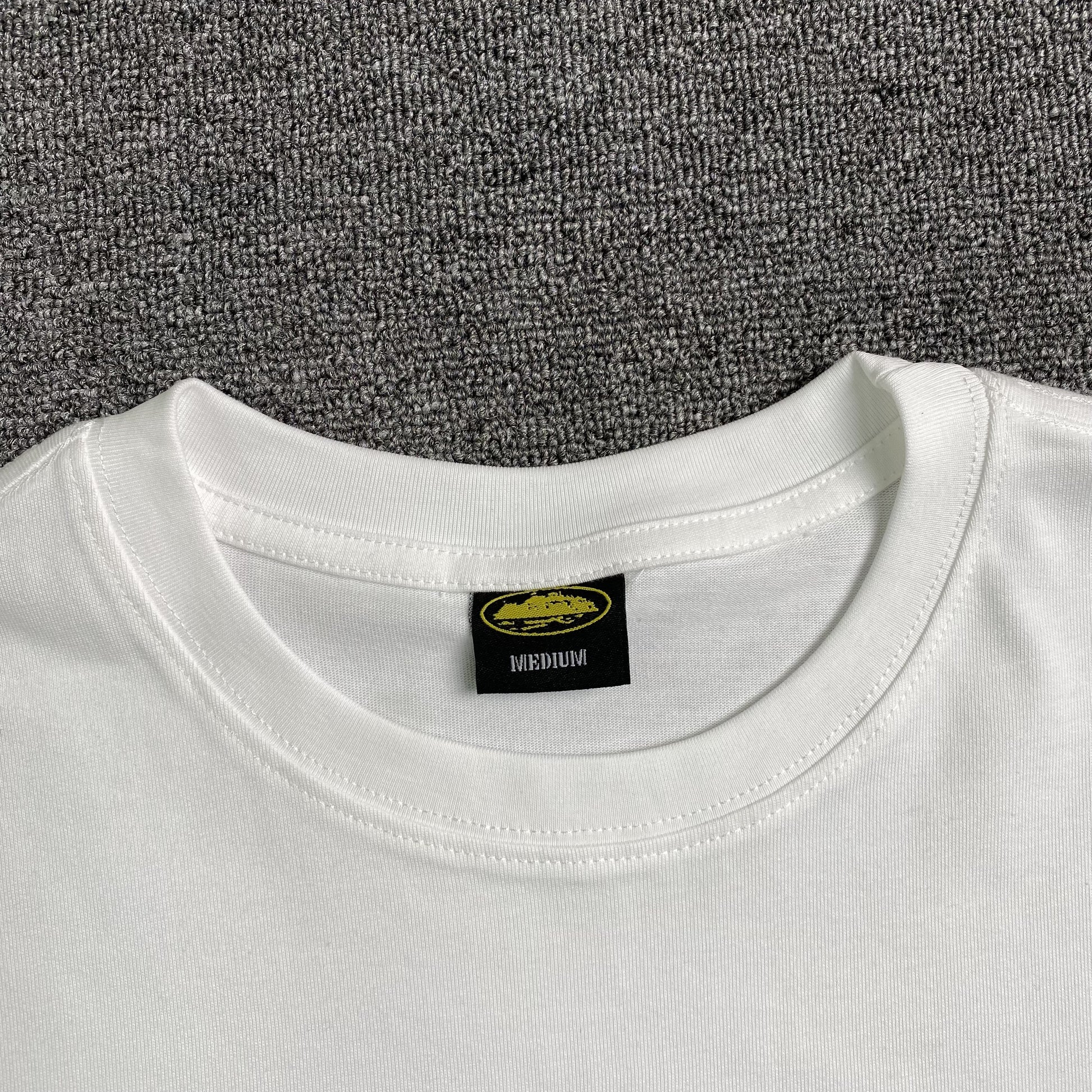 corteiz-alcatraz-rules-the-world-tee-white-3-Drip Store Argentina