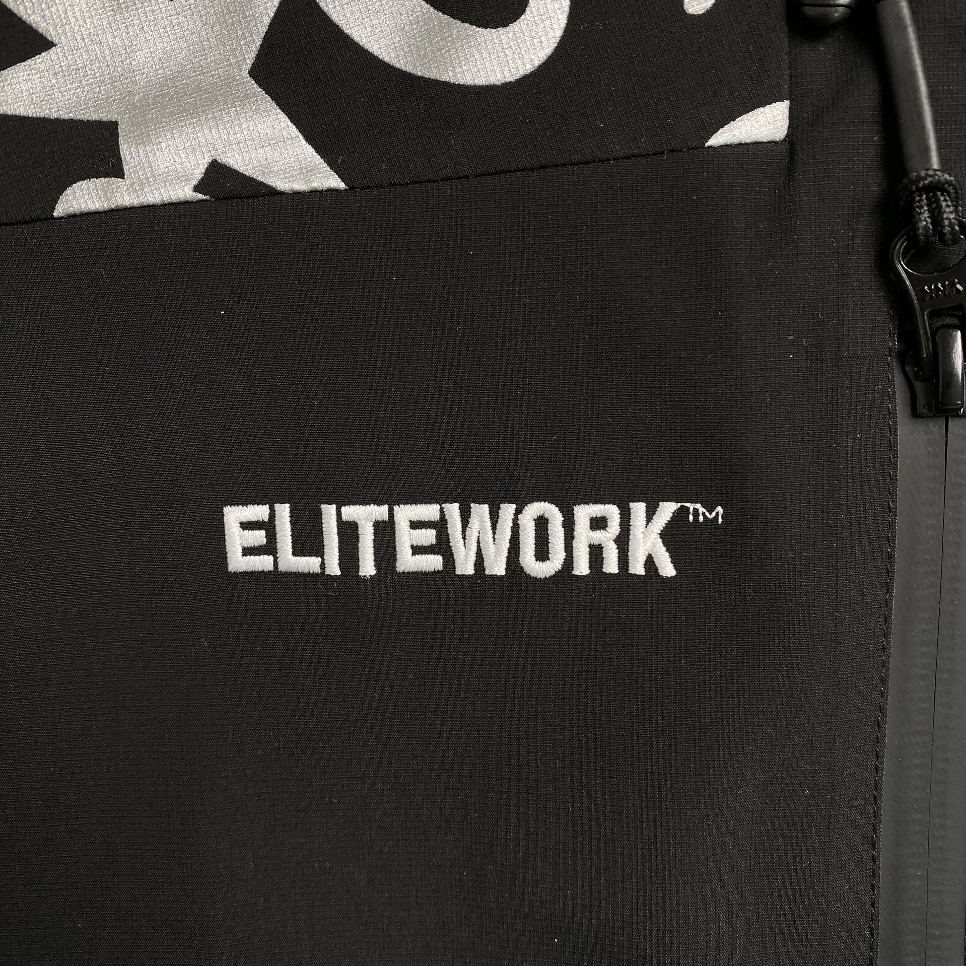 corteiz-elitework-waterproof-shell-jacket-black-5-Drip Store Argentina