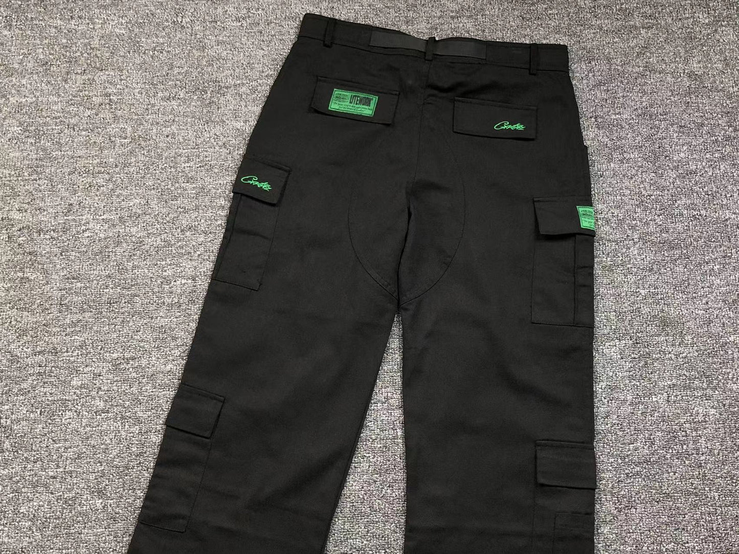 Corteiz Guerillaz Cargos Black/Green