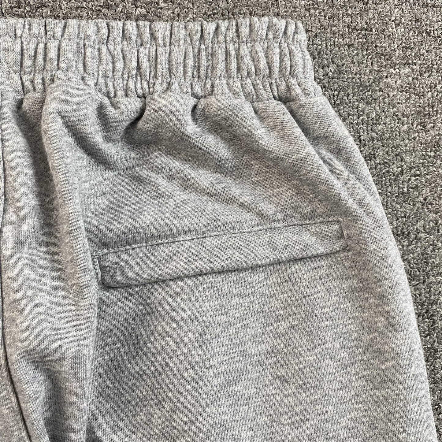 Corteiz Island Puff Print Open Hem Pants Grey