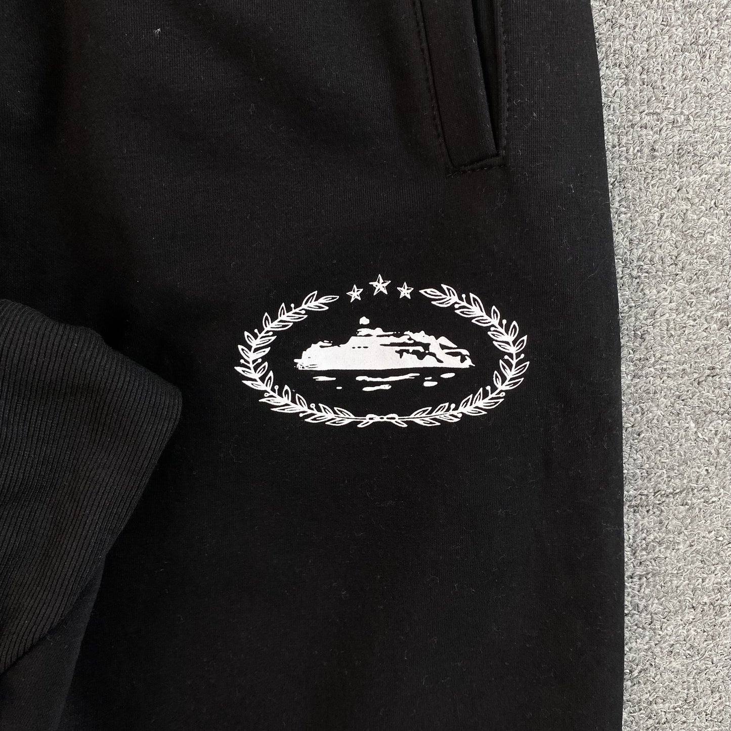 Corteiz Superior Royale Open Hem Pants Black