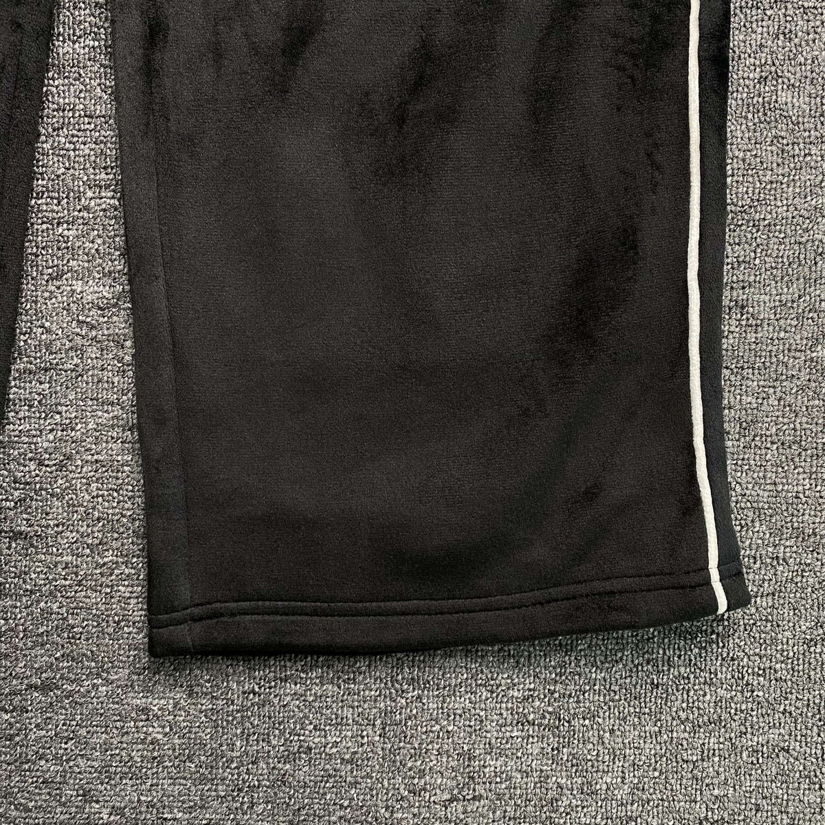 Corteiz VVS Velour Pant Black