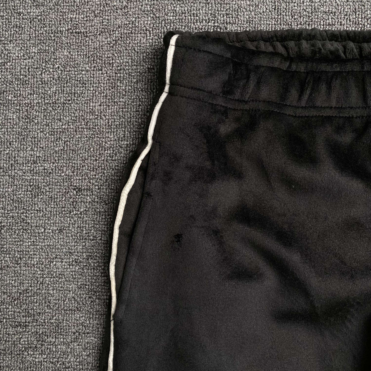 Corteiz VVS Velour Pant Black