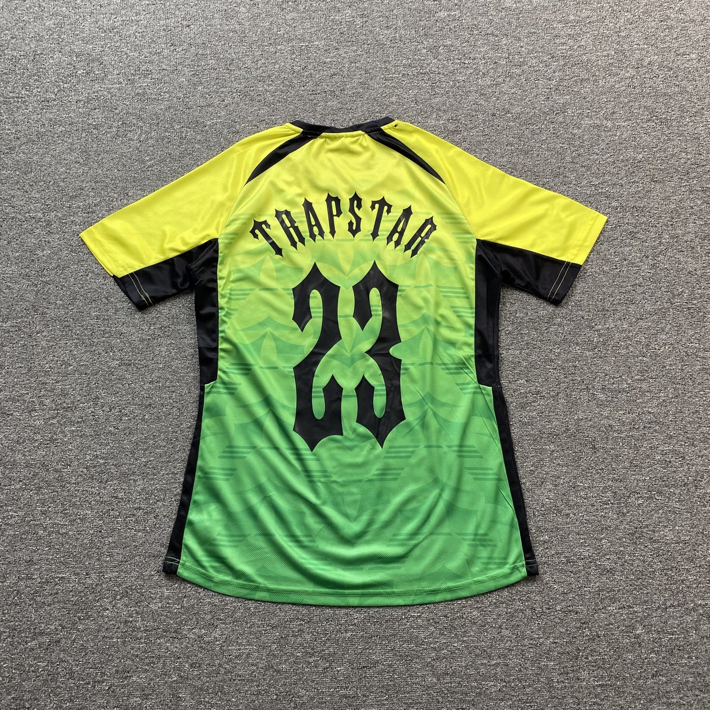 TRAPSTAR IRONGATE FOOTBALL JERSEY CARNIVAL EDITION