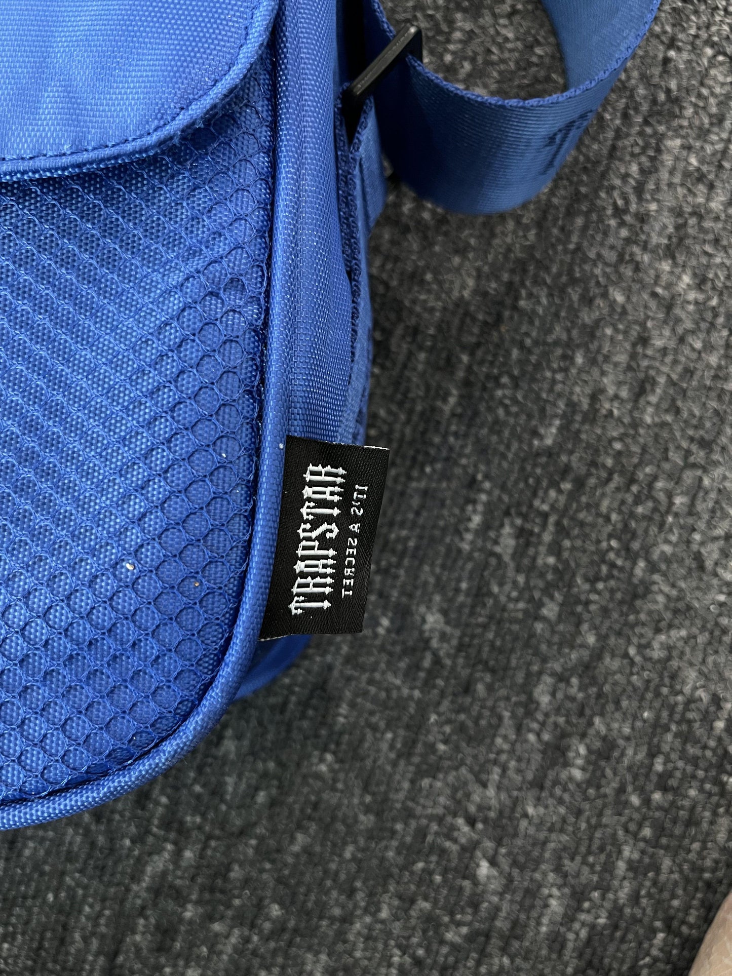 TRAPSTAR IRONGATE T CROSSBODY BAG BLUE