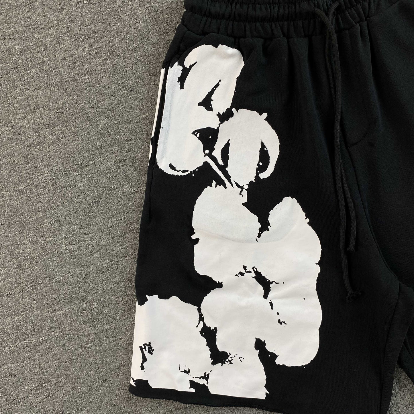 Denim Tears Big Cotton Wreath Shorts Black