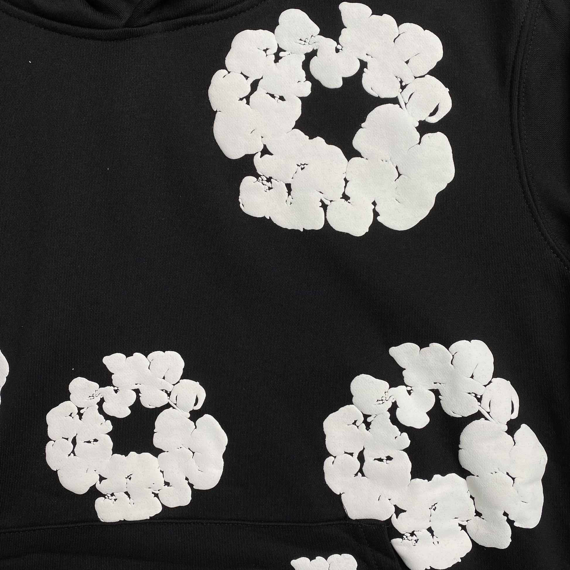 DENIM TEARS THE COTTON WREATH HOODIE BLACK-Drip Store Argentina