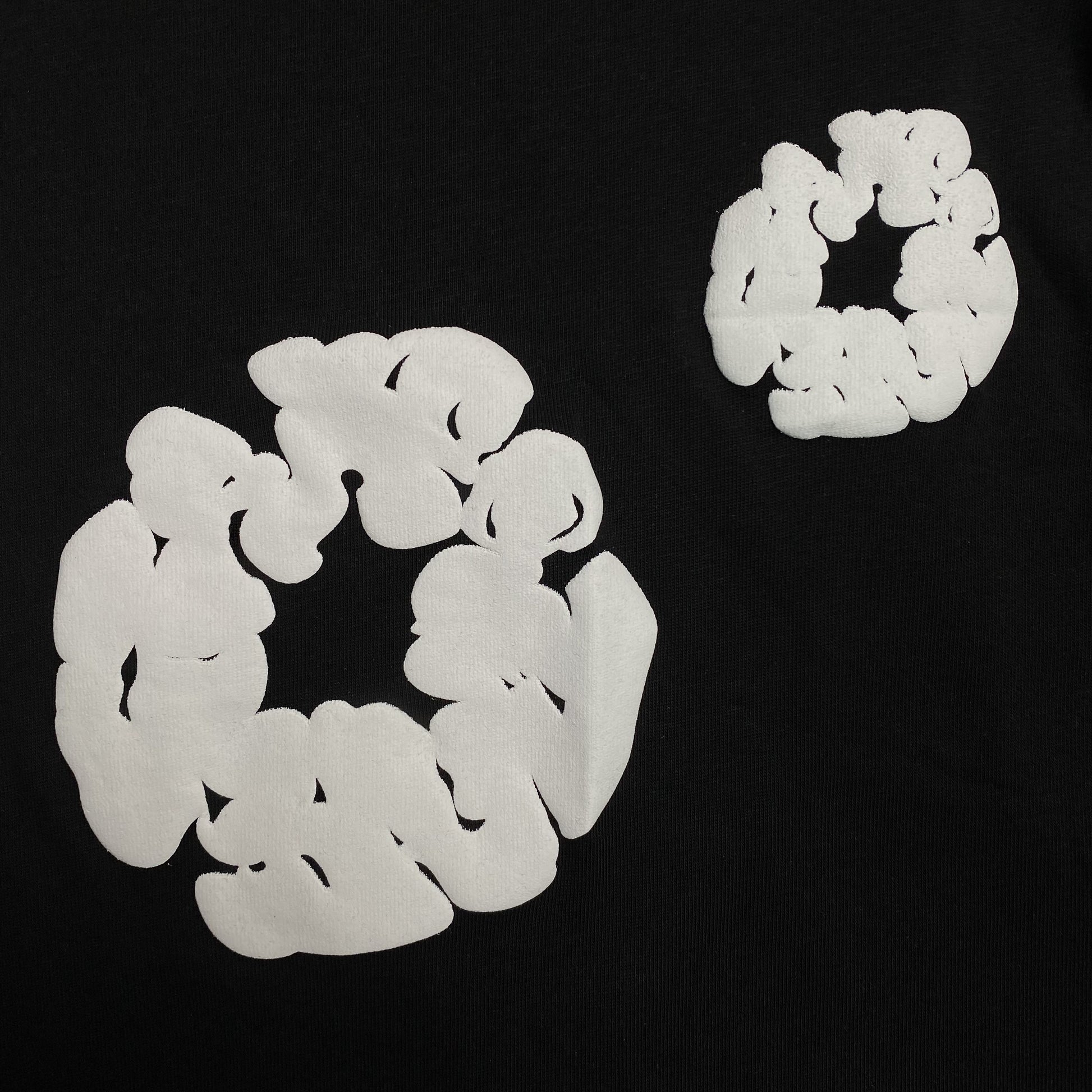 DENIM TEARS THE COTTON WREATH TEE BLACK-Drip Store Argentina